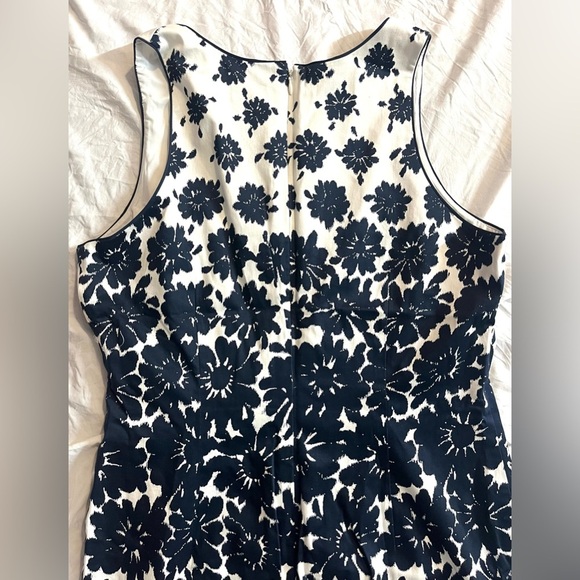 Ann Taylor Dark Blue and White Floral Sleeveless Dress Summer Women’s Size 12 - Picture 12 of 15